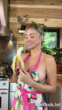 Ana OnlyFans leaked Sara Jean Underwood Banana Blowjob OnlyFans on HDthot