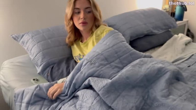 Zoeneli OnlyFans leaked Zoeneli Step Bro Catches His Stepsis Rubbing Her Pussy on HDthot