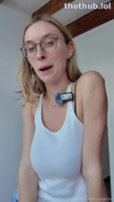 Yourina anal-pussy finger fuck w coconut oil