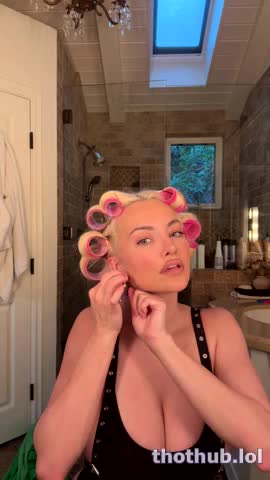 Lindsey Pelas OnlyFans leaked Lindsey Pelas Live Nude Try-on on HDthot