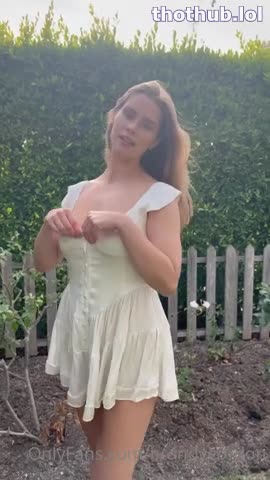 brandy gordon nude in the garden