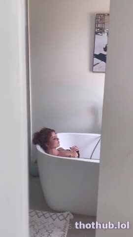 Elly Clutch OnlyFans leaked Elly Clutch bj bath on HDthot