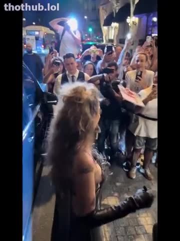 OnlyFans leaked Miley Cyrus nipslip on HDthot