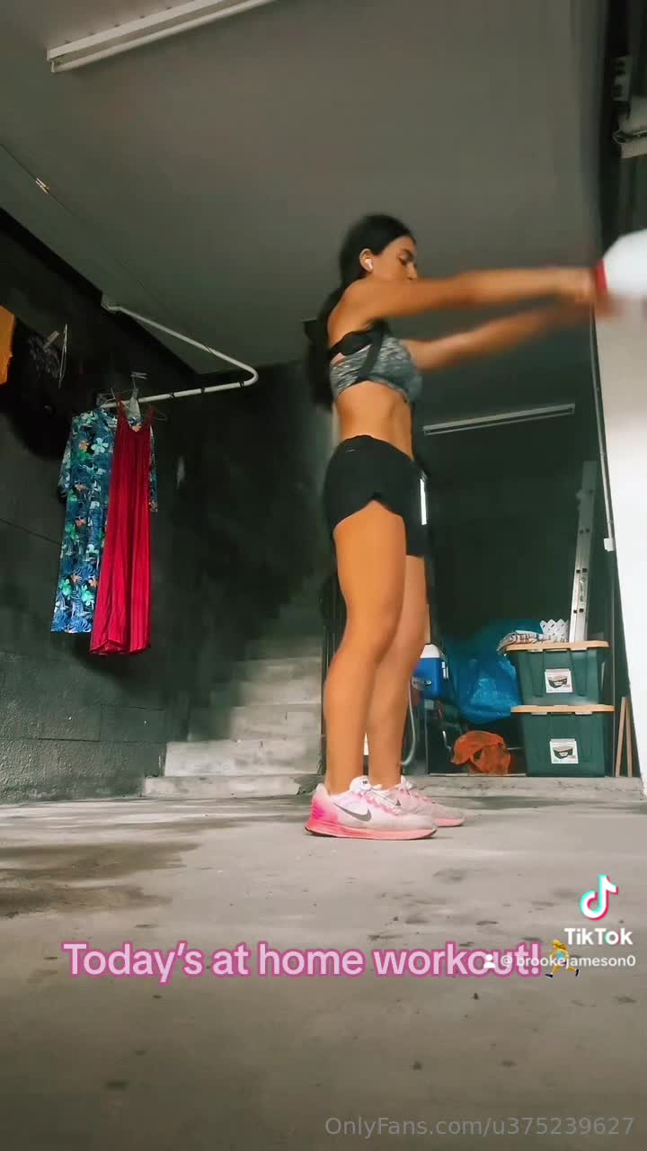 https://onlyfans.com/u375239627 send this to 5 of your frien.. part 1 part 2