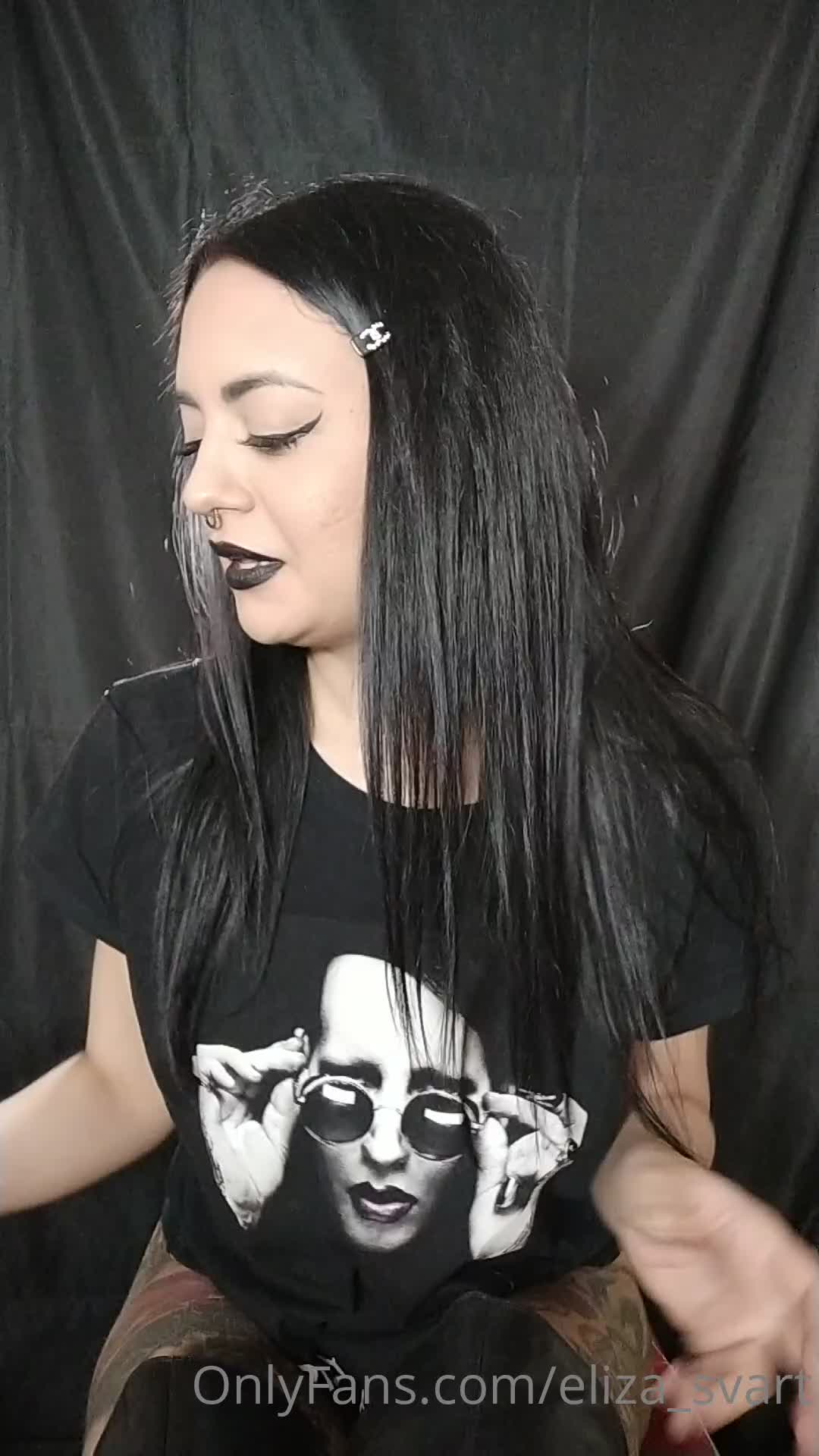 eliza_svart OnlyFans leaked Cig review: Smoking my first Sobranie black russian on HDthot