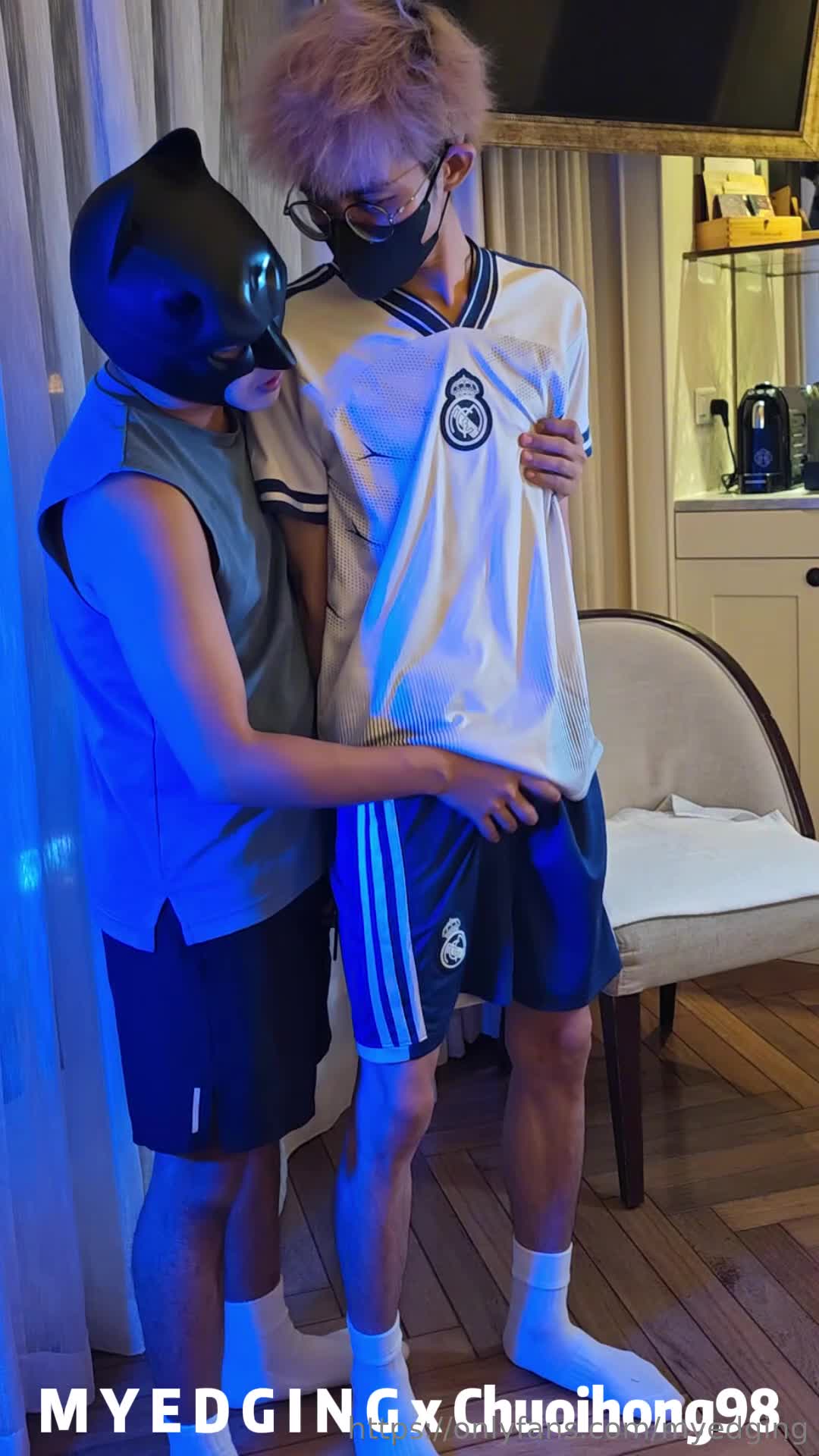 Myedging - 212 Sexy twink @CHUOIHONG98 with big cock so enjoy with 1st ..