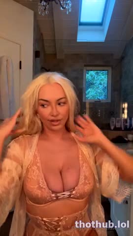 Lindsey Pelas July live P1