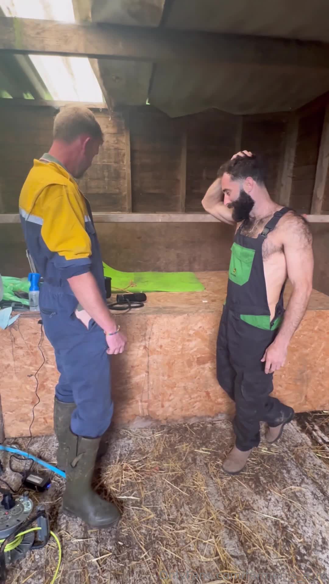 farmer_s_a_m OnlyFans leaked Farmer_s_a_m - When @guywoof came for a return visit to the farm I had to g.. on HDthot