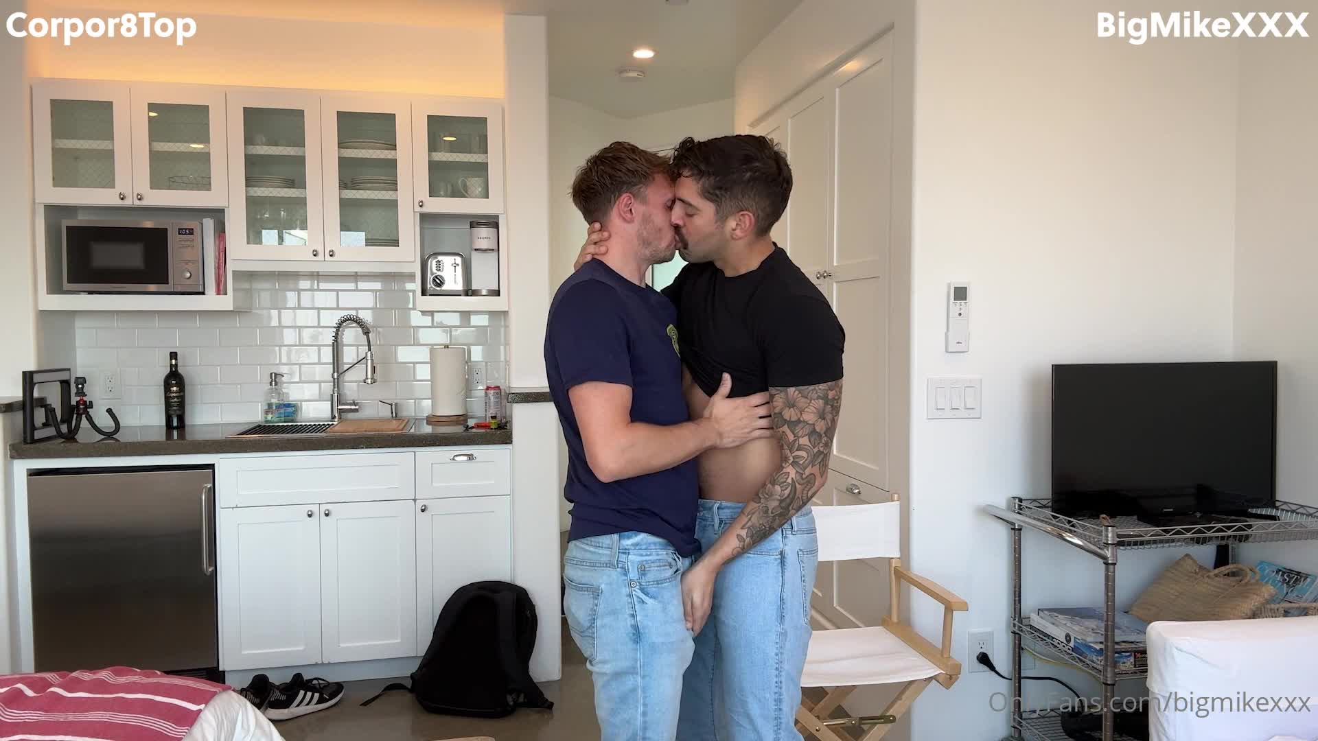 bigmikexxx OnlyFans leaked Bigmikexxx - fuckk I can't wait for the next round with @corpor8top on HDthot
