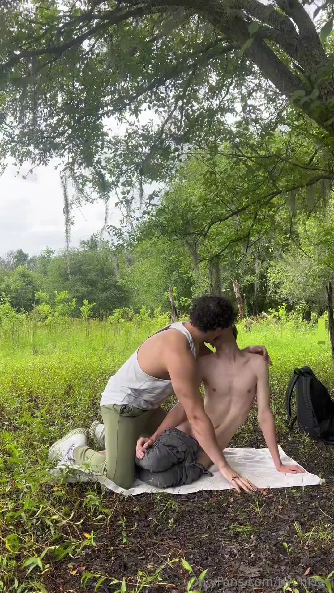 Twunkier - Cruising with a southern dl twink after school