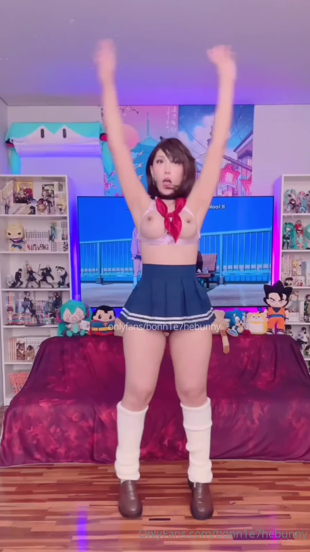 bonn1e7hebunny OnlyFans leaked Bonn1e7hebunny - FREEBIE TEASE ALERT TKTOK_PORN edition PACK: Momo Ayase!Wh.. on HDthot