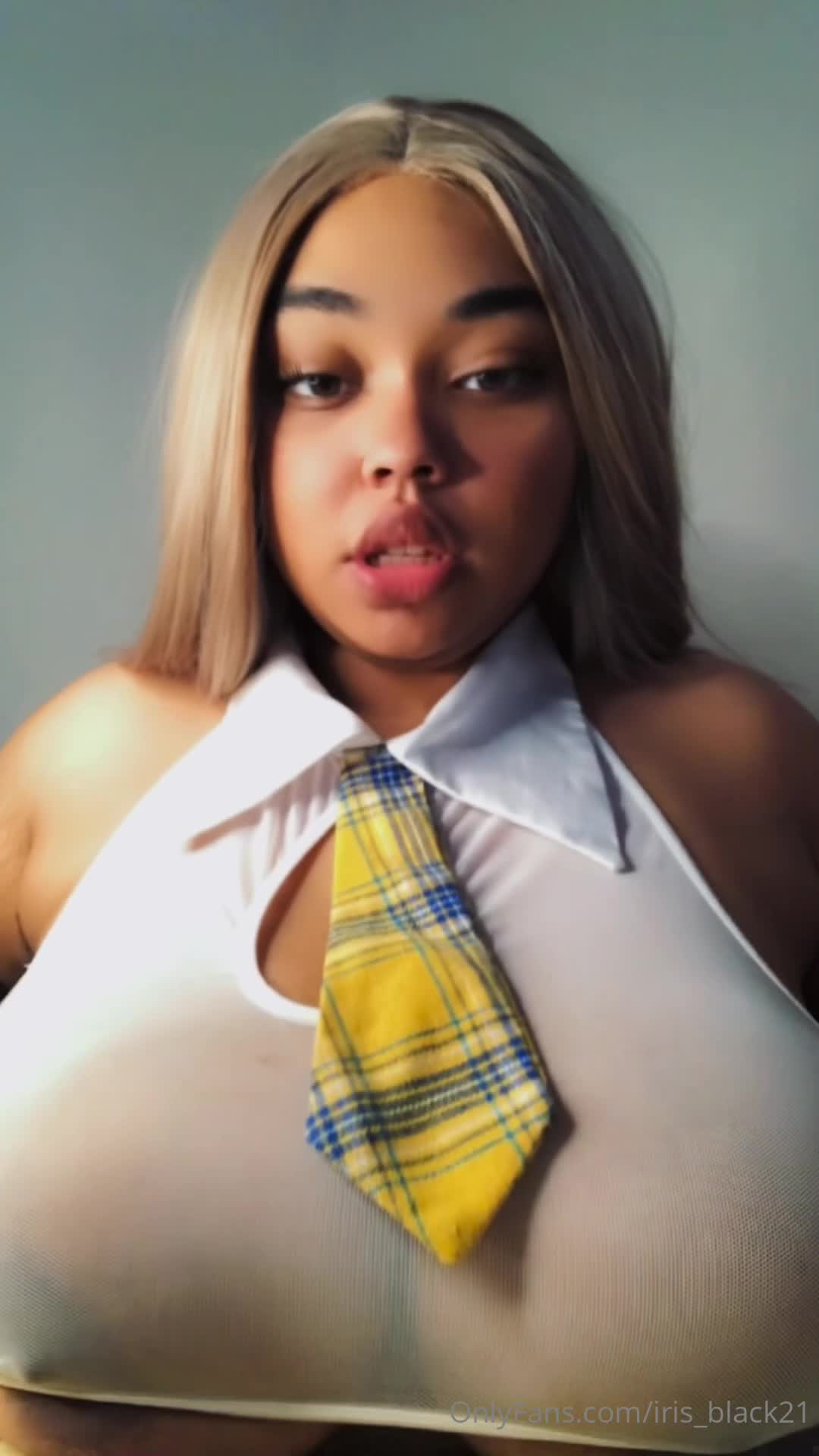 iris_black21 OnlyFans leaked Iris_black21 - one of my fav tb...SKUL GRL PRT 3: TITTY PLAY WITH FAKE CUM .. on HDthot
