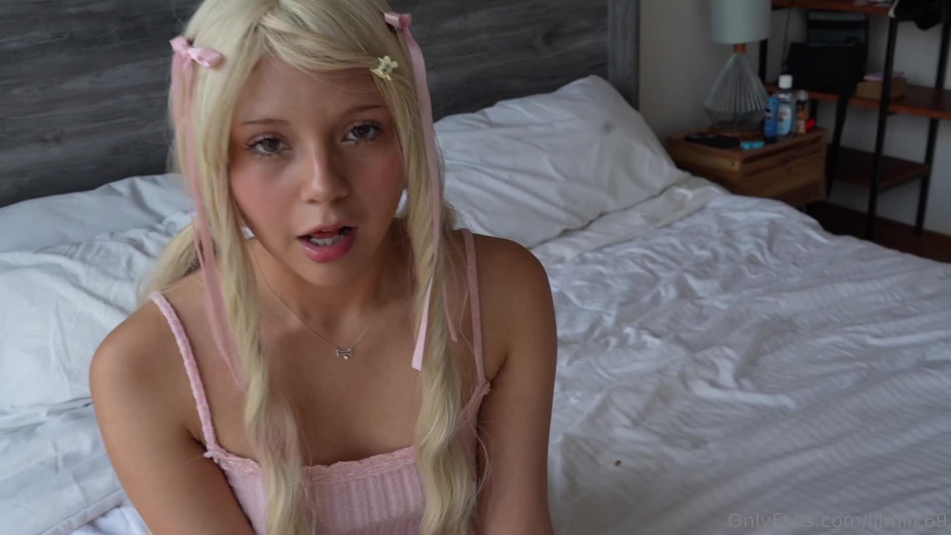 lilmilk69 OnlyFans leaked Lilmilk69 - mira mi video porno con @melodymew_gif <3 fue tan deli tocar.. on HDthot