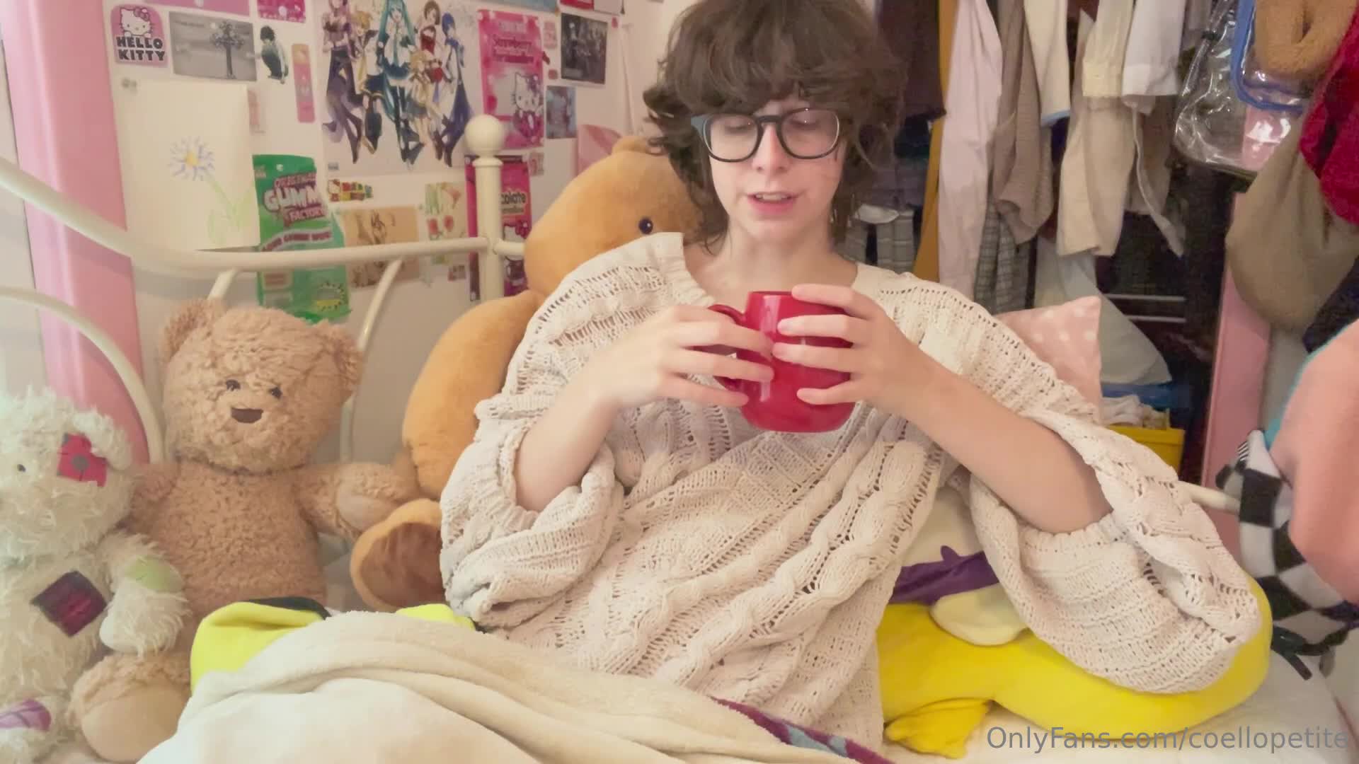 coellopetite OnlyFans leaked Coellopetite - Cheering up Your Sick Girlfriend by Dicking her Down Till Sh.. on HDthot