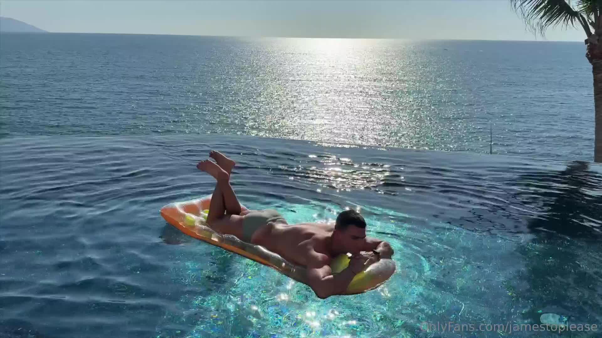 Jamestoplease - MR. DEEPVOICE POOLSIDE GANGBANG | FULL VIDEOEnjoying beaut..