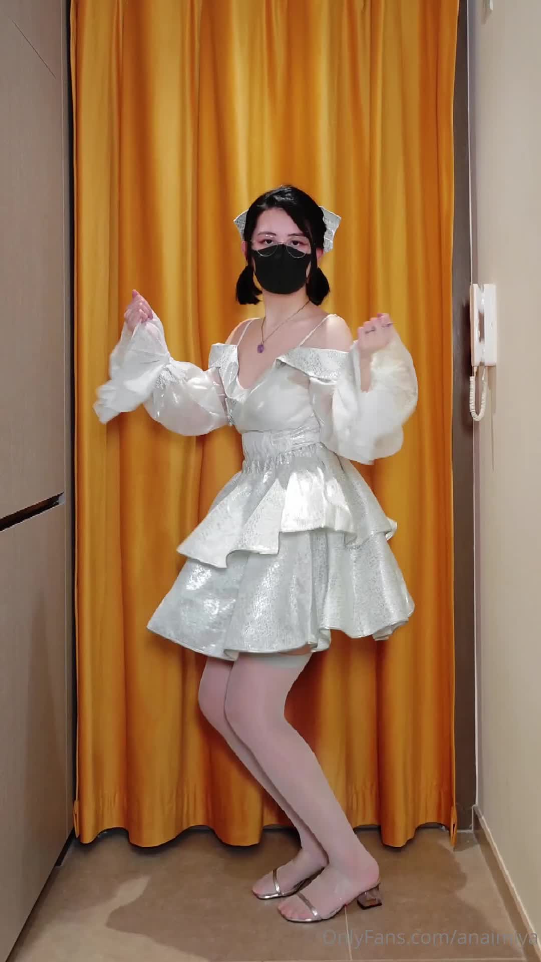 anaimiya OnlyFans leaked Anaimiya - bling bang bang born！
洗脑了~ 和我一起摇起来！ on HDthot