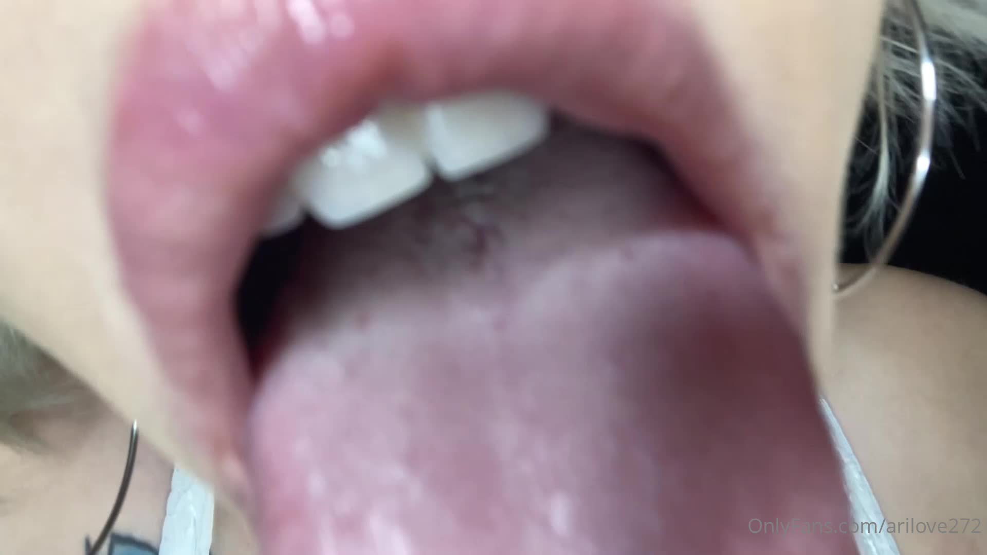 arilove272 OnlyFans leaked Arilove272 - lens licking and titty smothering for my vore fans <3 on HDthot