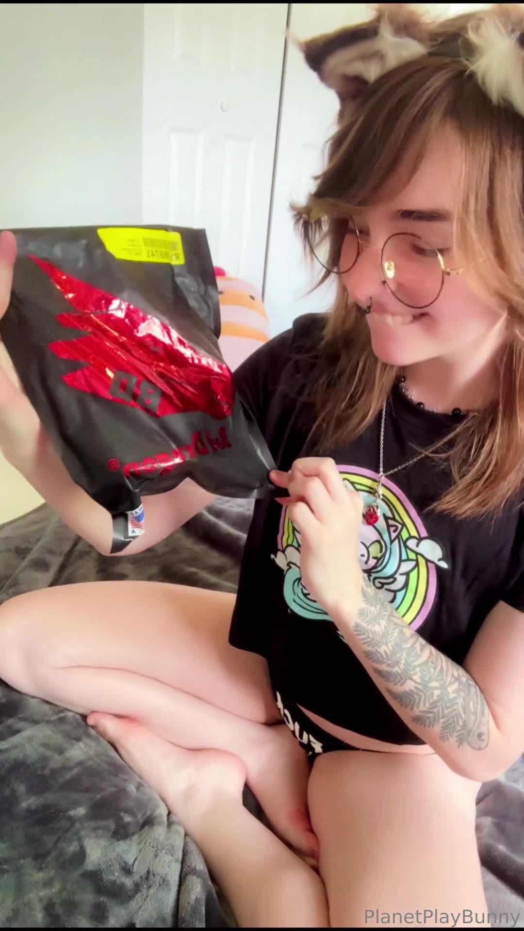 planetplaybunny OnlyFans leaked Planetplaybunny - Should I upload the video of me trying out my new dildo..? >.. on HDthot