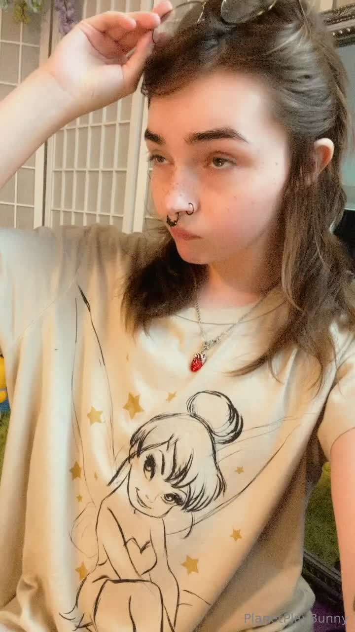 Planetplaybunny - I’m always so shy bare faced.. would you still smash?