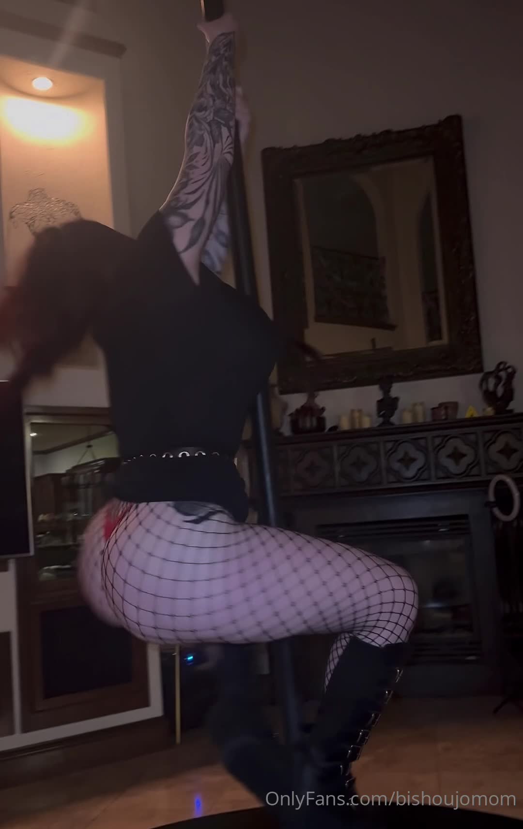 Bishoujomom OnlyFans leaked Bishoujomom - I've been in a big Alice In Chains mood lately. I need to wo.. on HDthot