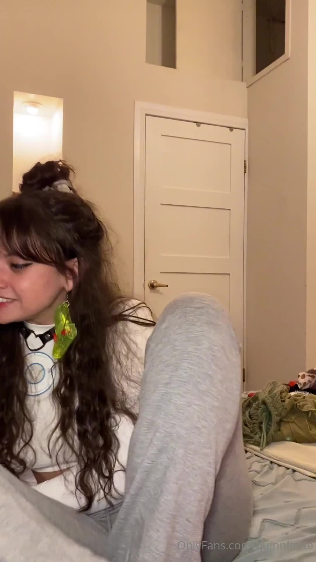 Quinnfinite - FULL VID! pov your sister’s quirky best friend is lonely and..