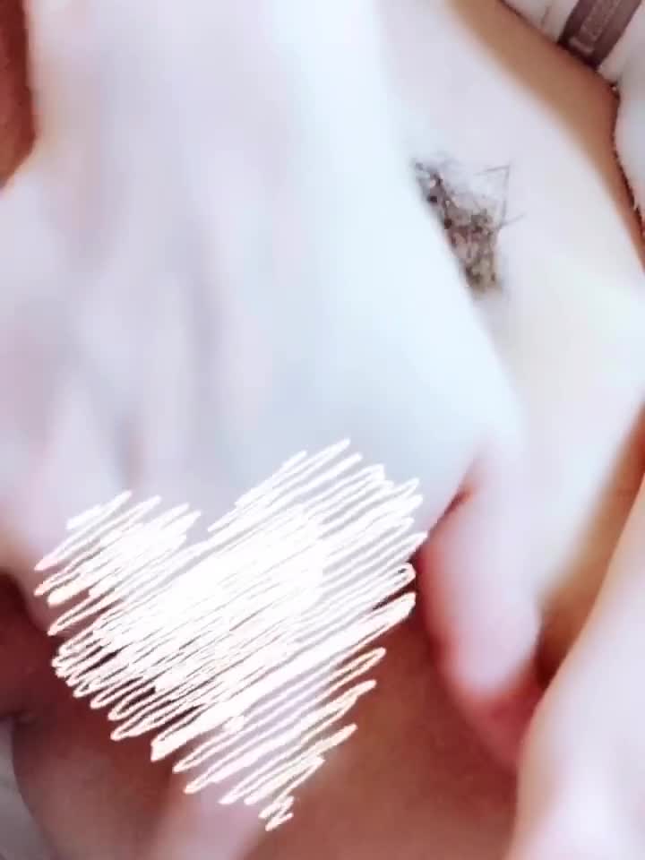 Hitomi_official - VIDEO-my pussy is so wet.(try again posting)
why i can’t sho..
