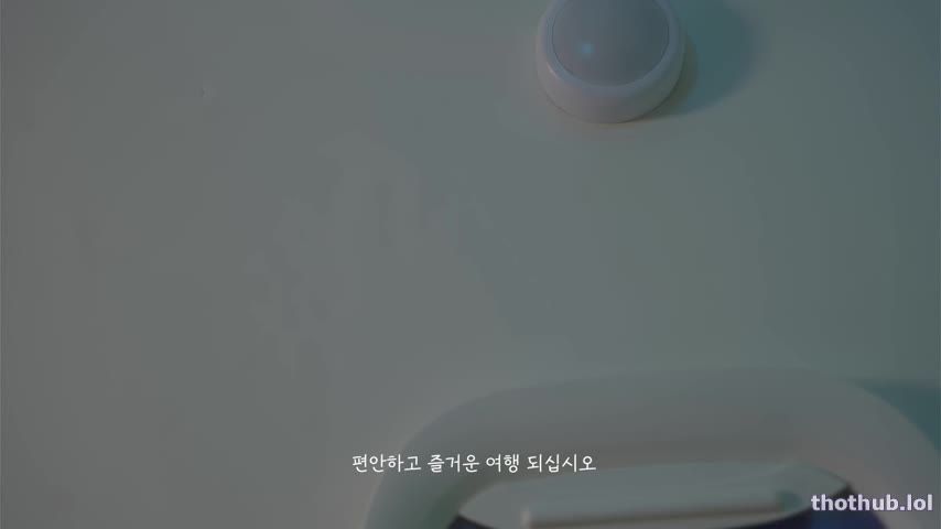 Yoon Ying ASMR - airplane first class rp