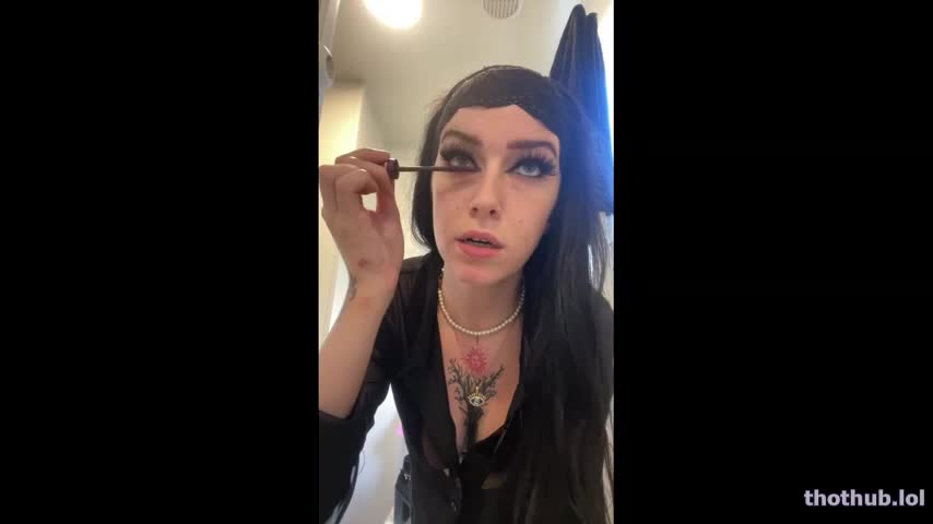 vixckii flashing live on twitch