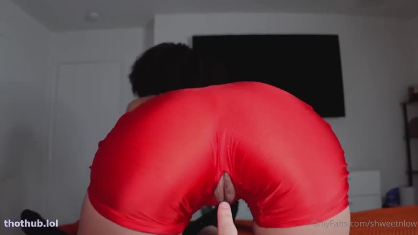 Shweetnlow Gets Smashed In Ripped Gym Short