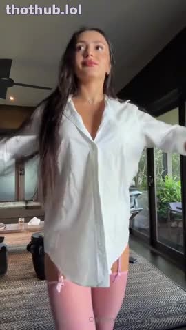 Caryn Beaumont Rides A Dildo Video Leaked