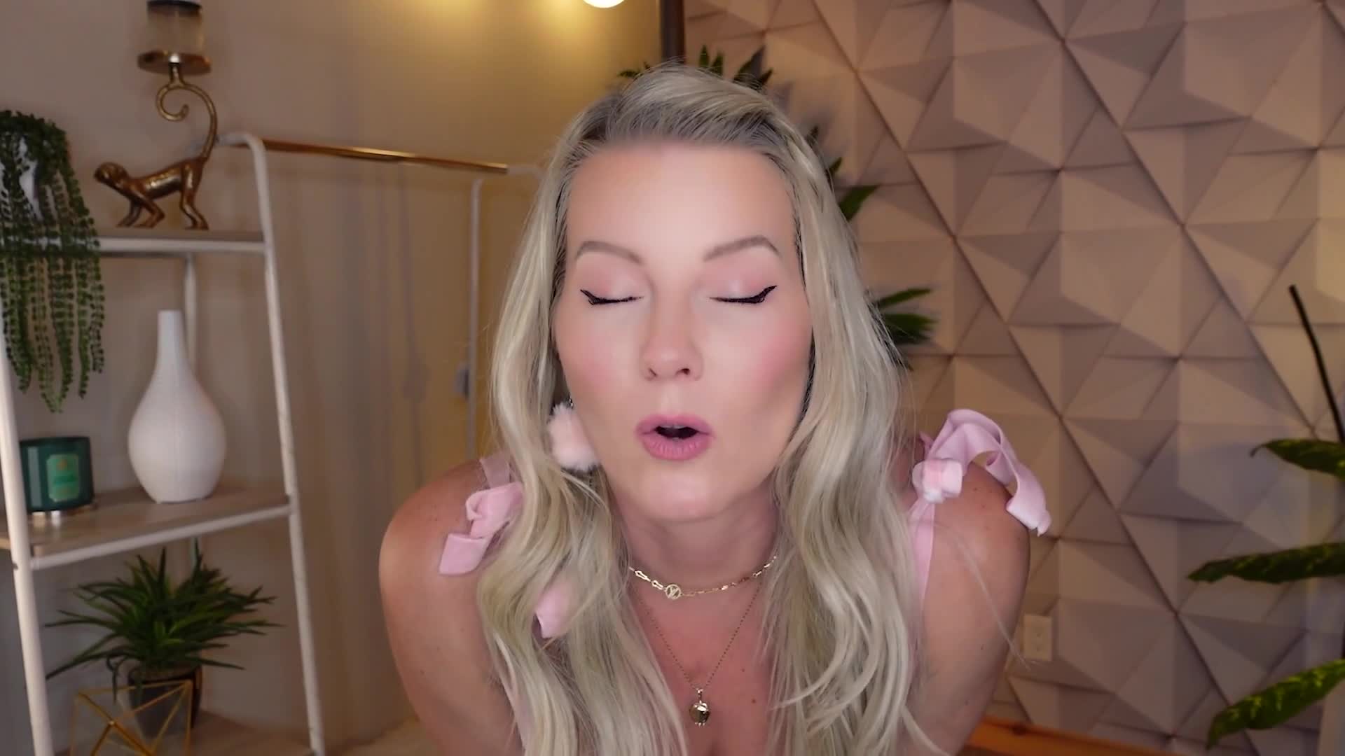 Kat Wonders Weekly 176
