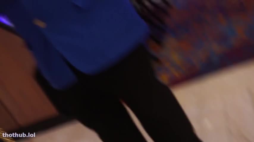 Dixielynnxxx Gets A BBC Threesome In A Shopping Mall Parking Lot