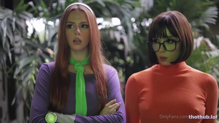 Sweetie Fox & Arina Fox