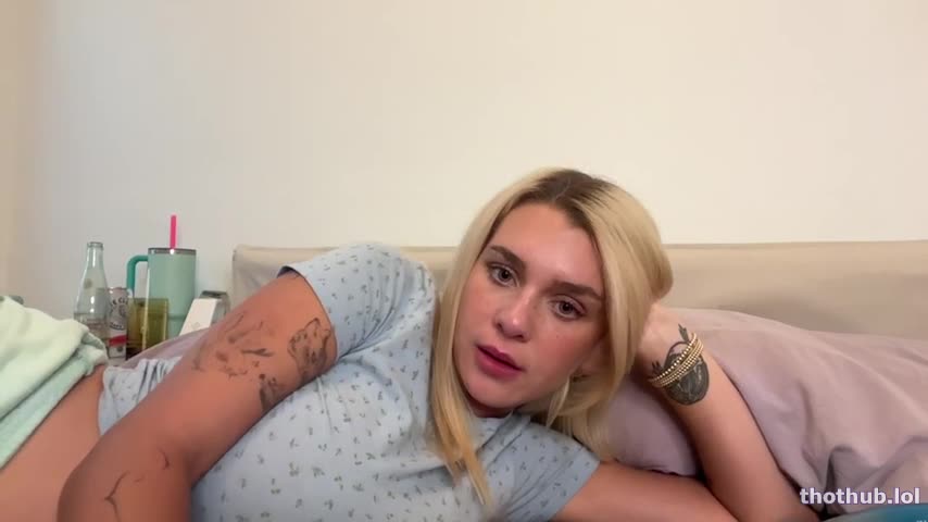 Gabbie Carter liveshow solo squirt