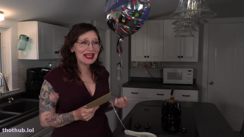 Bettie Bondage In The Graduates