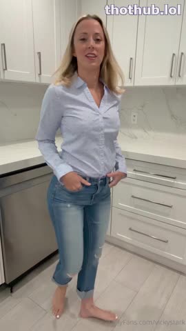 Vicky Stark exhaust valve try-on