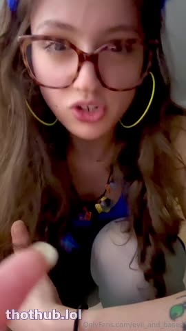 evil_and_based buttplug tease ppv