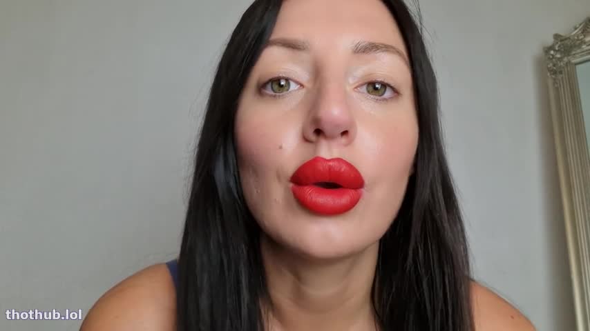 Tattooed Temptress In Obey My Big Red Lips