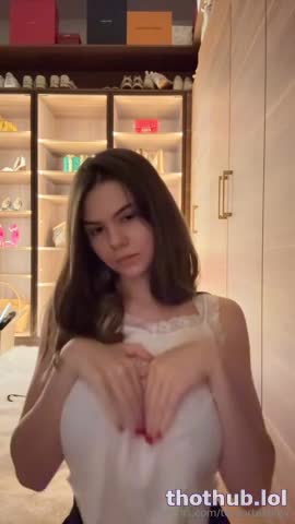 Ashley Tervort OnlyFans leaked Ashley Tervort playing with my heavy & full 34i breasts on HDthot