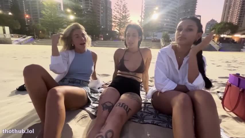 BonnieBlue x KikiIsobel × LeilaniMay - Real Hostel Backpackers Gone Wild