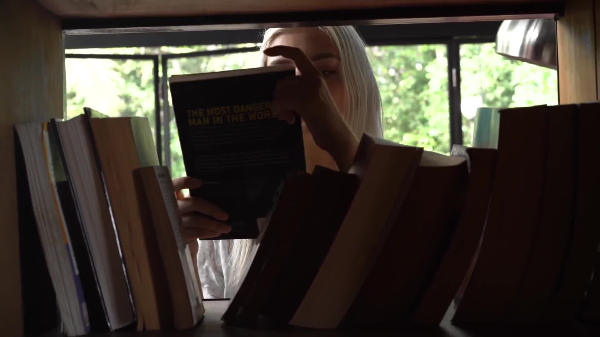 Bookworm Eva Elfie Daydreams About A Dirty Threesome - American - Naughty Bookworm - Bookworm - American Threesome - Dirty
