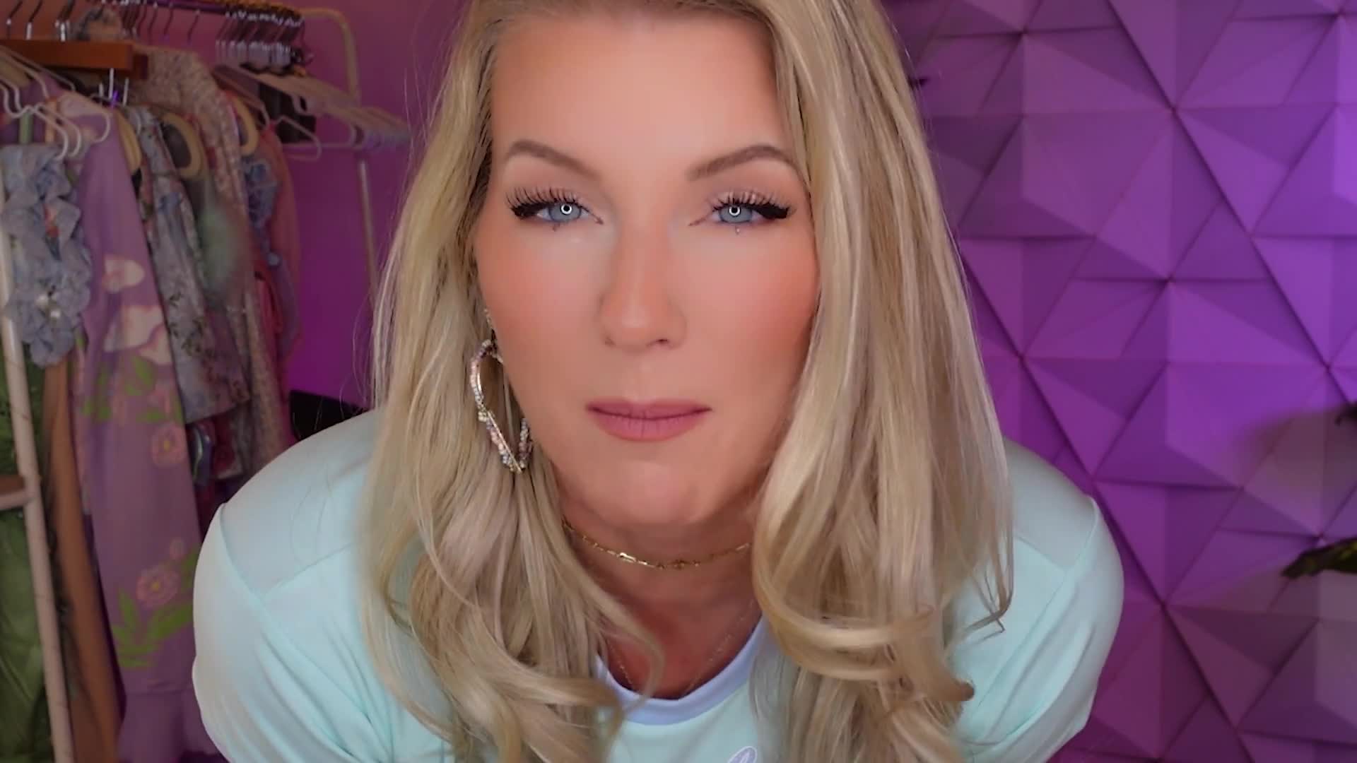 Kat Wonders Weekly 196
