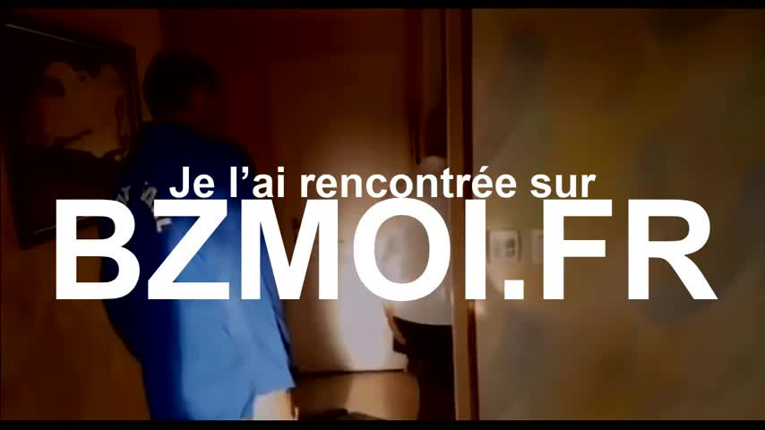Mamie toulousaine se tape le plombier venu la dépanner