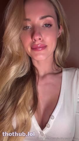 Katy Hollick Plays With Her Soaking Wet Pussy