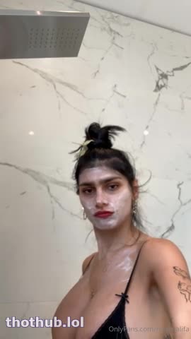 Mia Khalifa new shower ppv