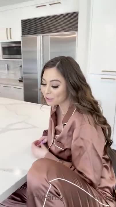 Riley Reid Blowjob Doggy Style Cumshot OnlyFans Video Leaked