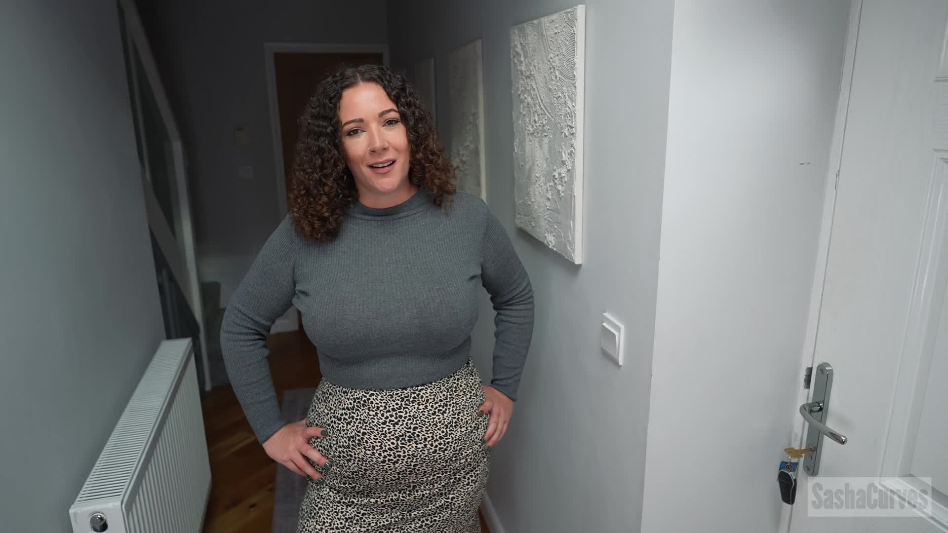 Sasha Curves - Step-Mommy's Hero