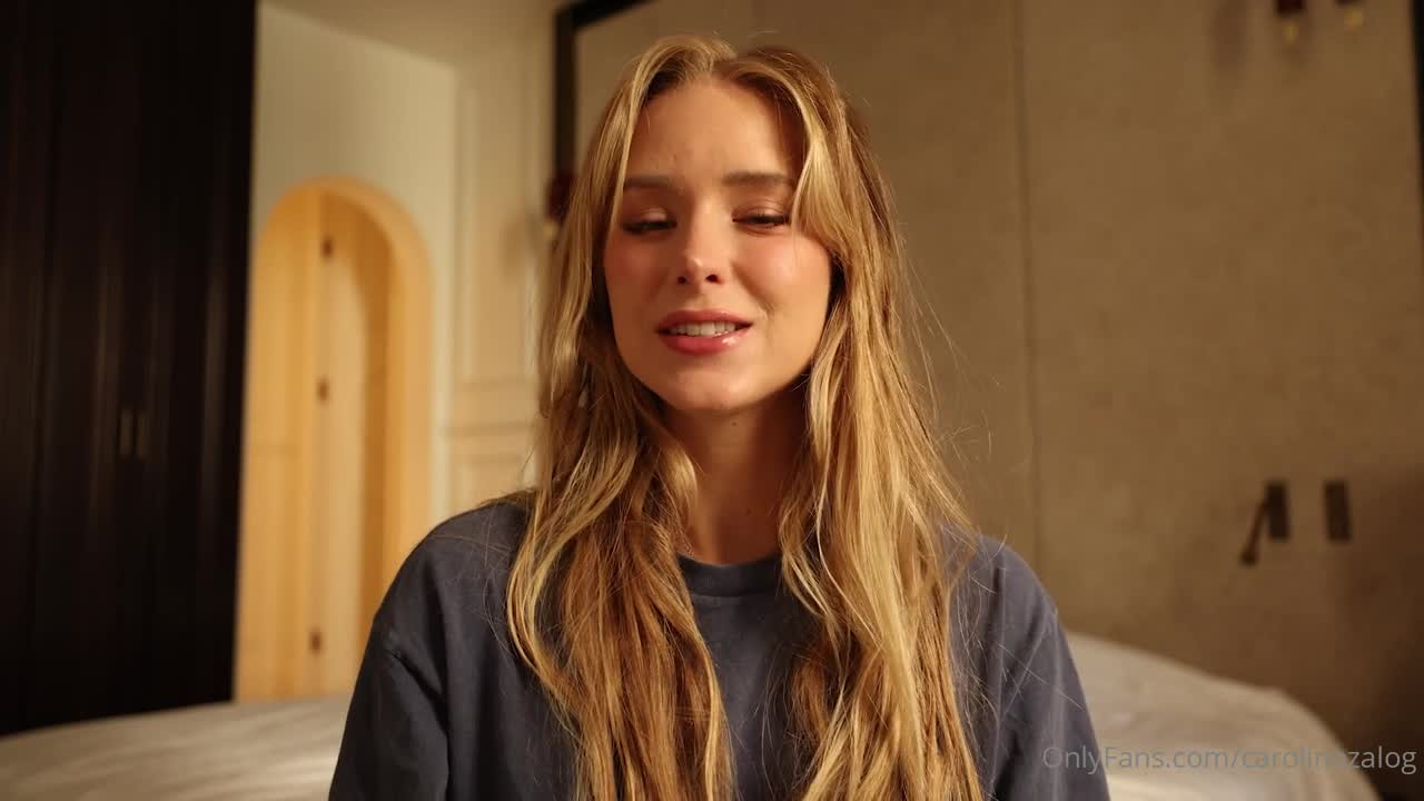 Caroline Zalog - Paris Stocking Try-On Haul