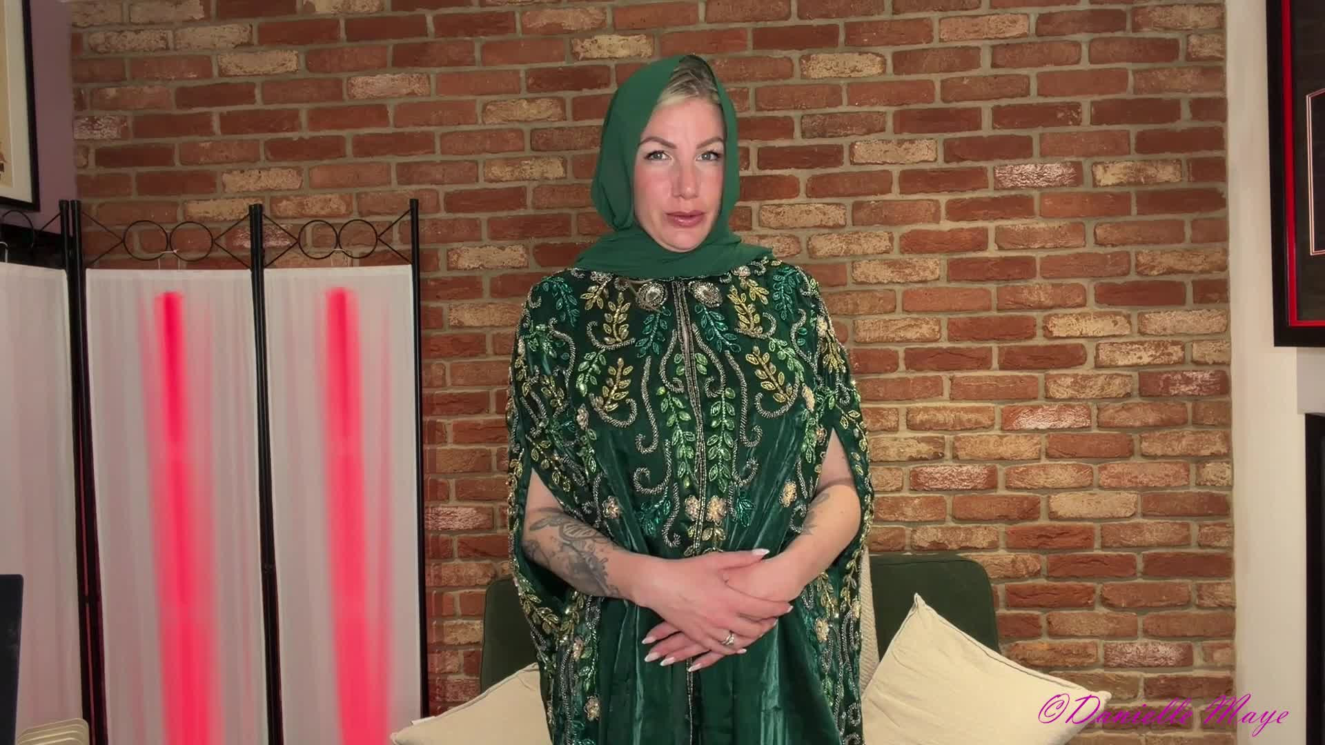 Danielle Maye - Worship Your Muslim Step-Aunt Ramadan Confession JOI