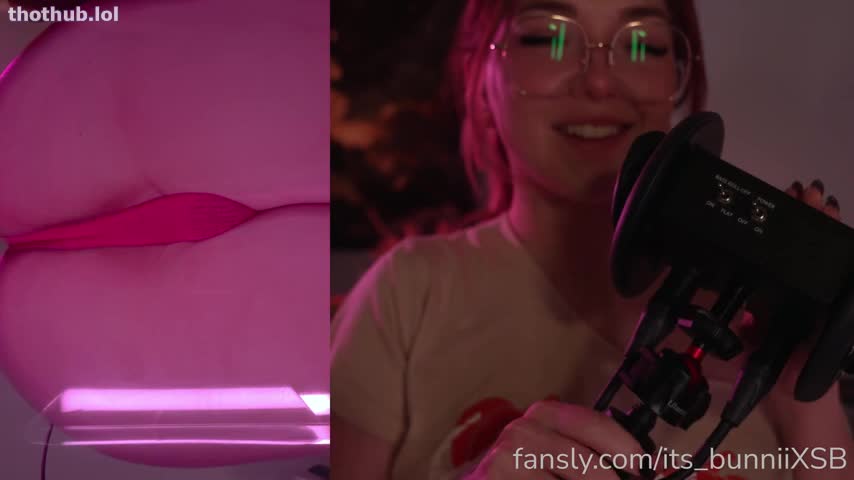 Its_Bunnii ASMR - Acrylic Chair